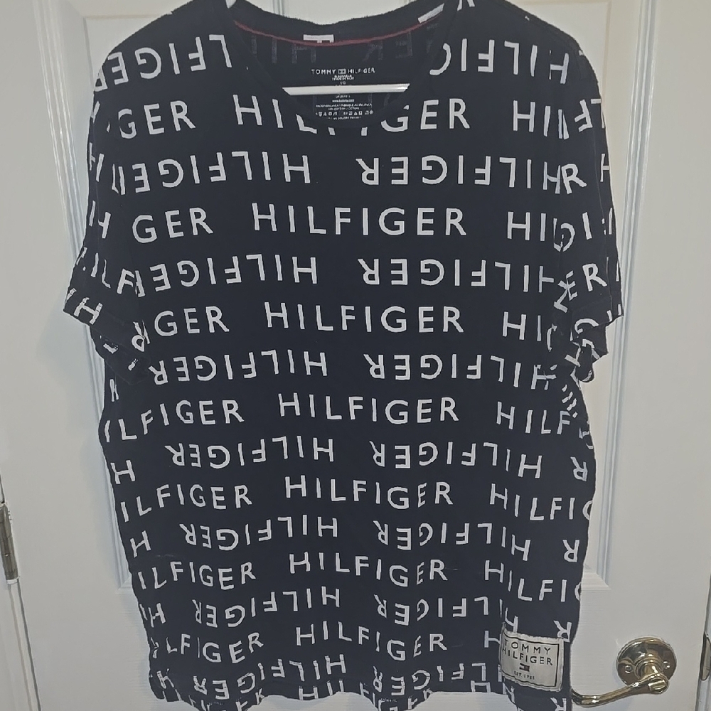 Tommy Hilfiger Black and White Logo T-Shirt